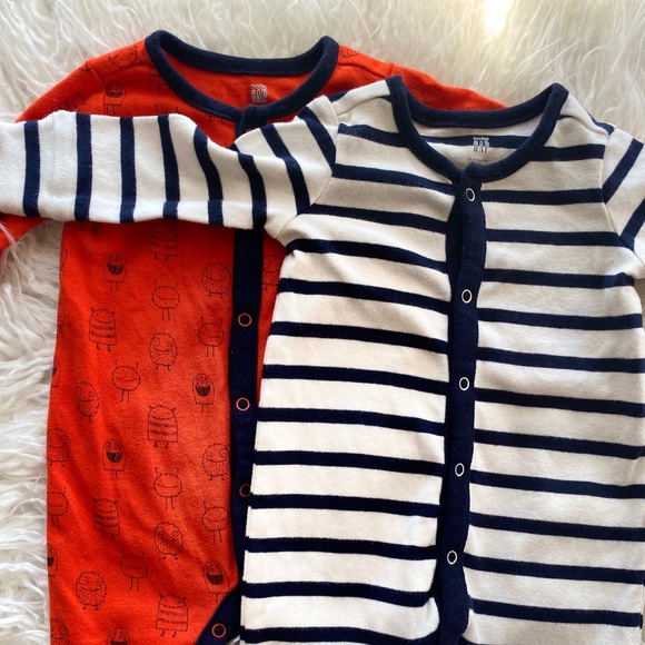 gap baby sleepers